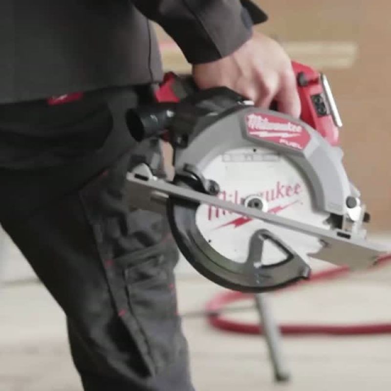 #milwaukee, #milwaukeetools, #nothingbutheavyduty, #m18, #fuel, #kreissäge, #toolsofthetrade